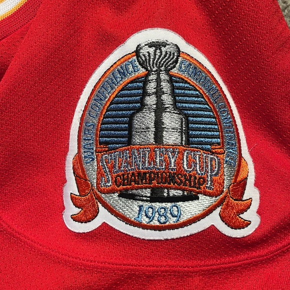 Calgary Flames CCM Jersey - Picture 3 of 5